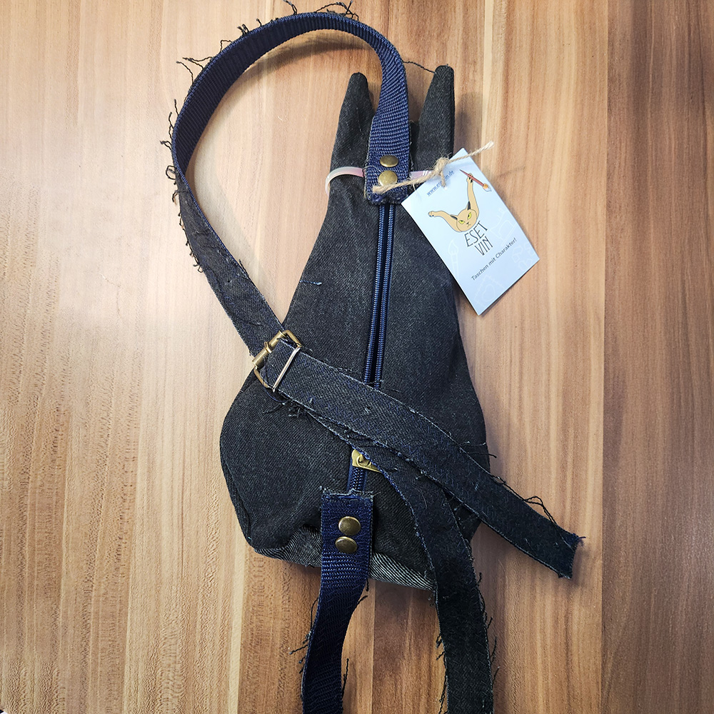 Tasche in Katzenform aus recyceltem Jeansstoff | Handgefertigtes Unikat | Kleine Tasche mit Motiv
