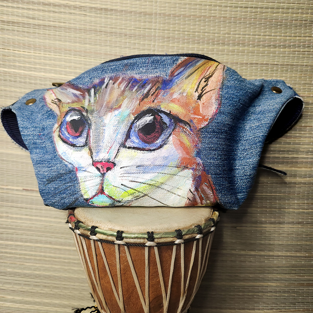 Bauchtasche aus recyceltem Jeansstoff | Handgefertigtes Unikat | Bauchtasche mit Motiv