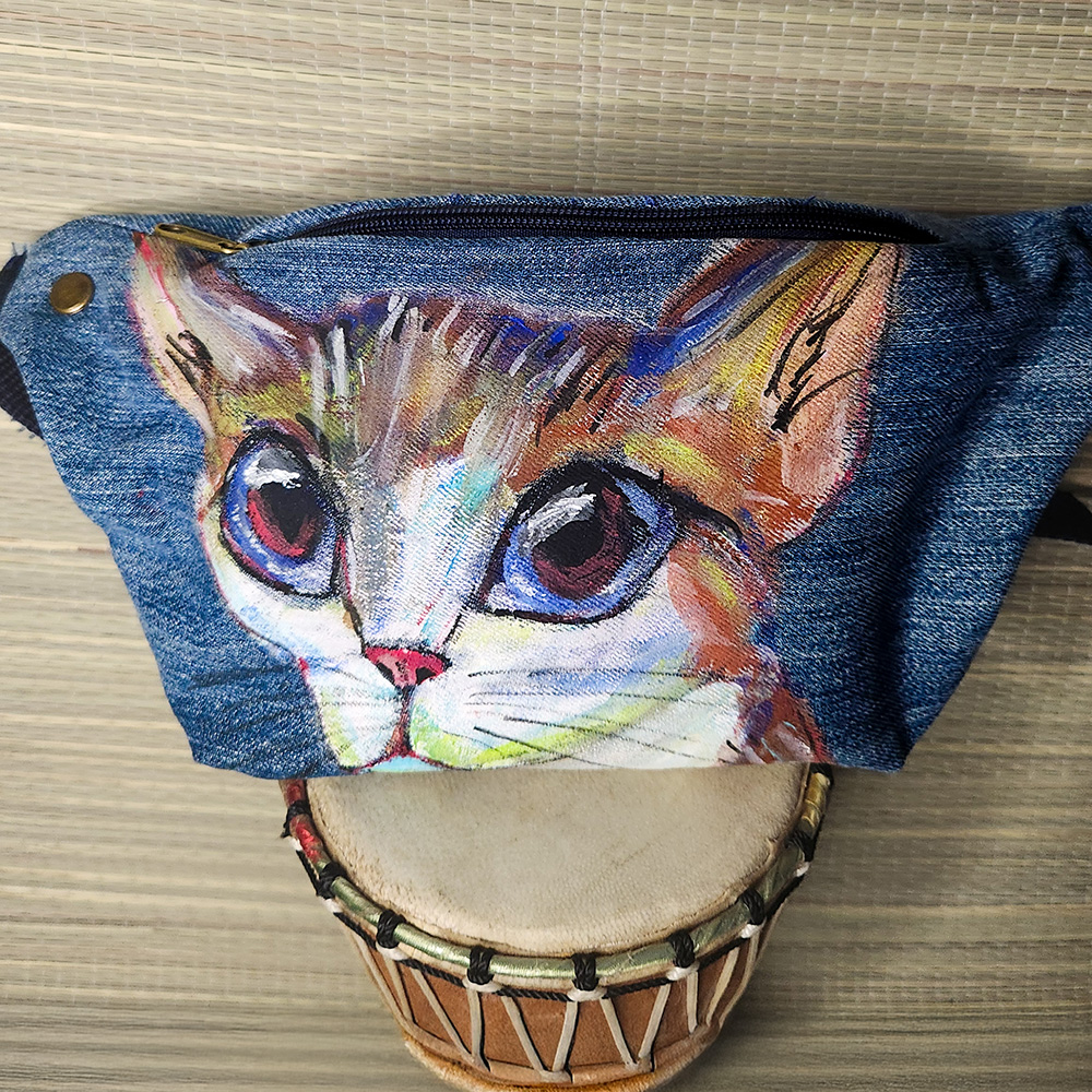 Bauchtasche aus recyceltem Jeansstoff | Handgefertigtes Unikat | Bauchtasche mit Motiv