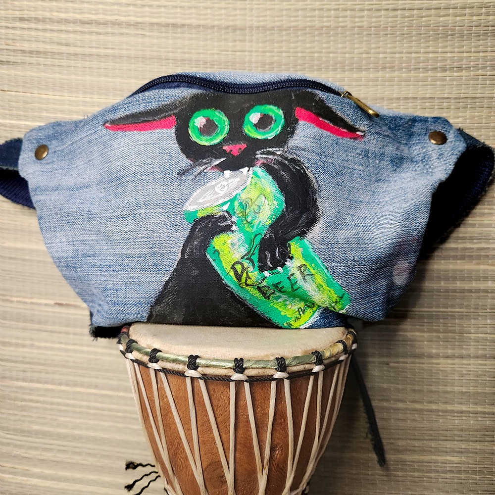 Bauchtasche aus recyceltem Jeansstoff | Handgefertigtes Unikat | Bauchtasche mit Motiv