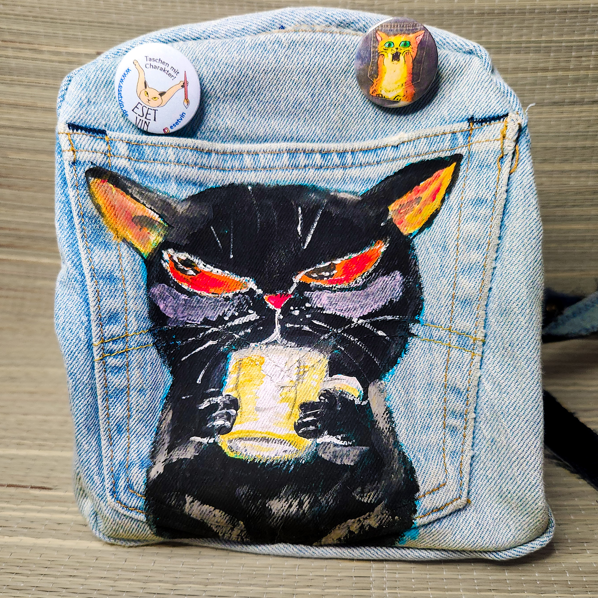 Rucksack aus recyceltem Jeansstoff | Handgefertigtes Unikat | Rucksack mit Motiv