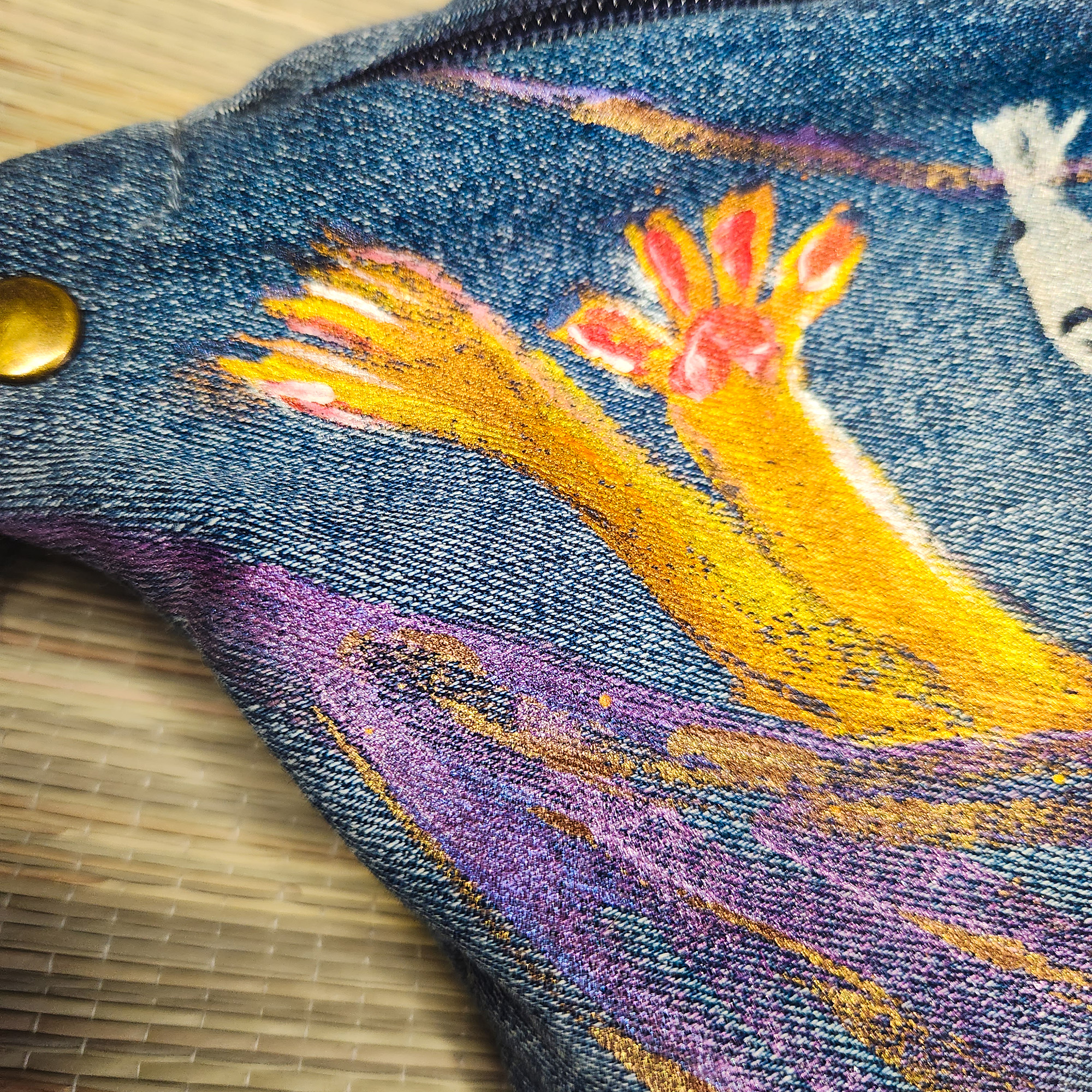 Bauchtasche aus recyceltem Jeansstoff | Handgefertigtes Unikat | Bauchtasche mit Motiv