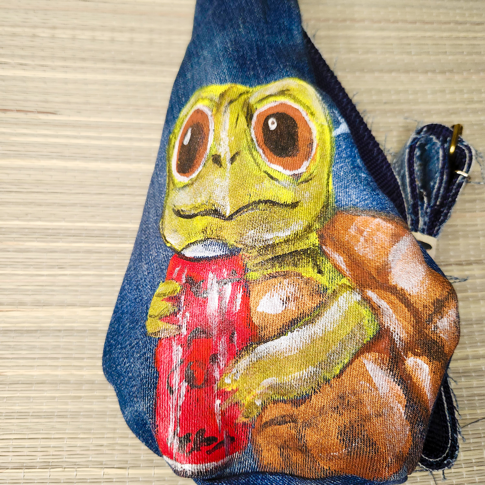 Tasche in Katzenform aus recyceltem Jeansstoff | Handgefertigtes Unikat | Rucksack mit Motiv